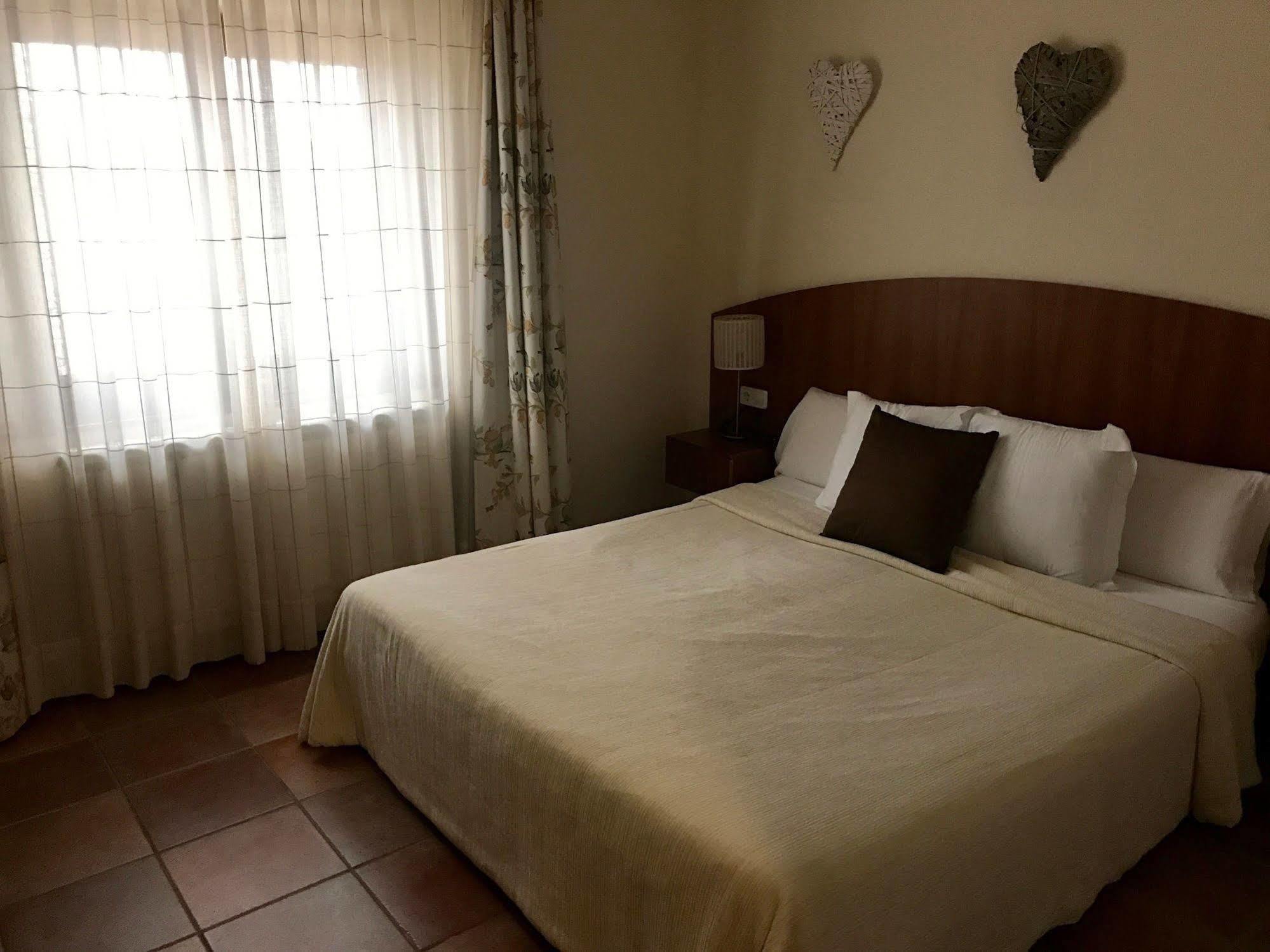 Mas Duc Konuk evi Brunyola Dış mekan fotoğraf